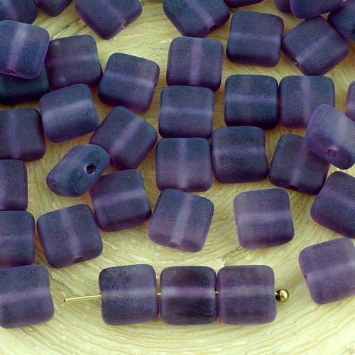 40pcs mat cristal d'améthyste violet givré tuile un trou de plat carré en verre tchèque perles de 6m sku-32327
