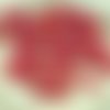 40pcs pastel foncé corail rouge tuile de verre tchèque perles de deux trous plat carré de 6mm x 6mm sku-28513