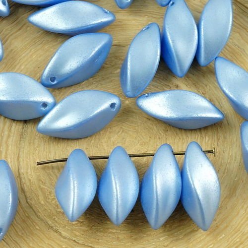 12pcs pastel perle de lumière bleu saphir de pétale de fleur torsadée poignard verre tchèque perles  sku-35628
