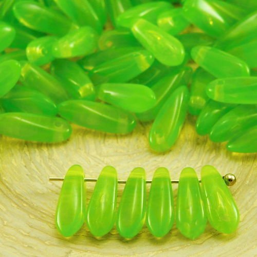 50pcs opale vert petit poignard à plat de feuilles de verre tchèque perles 11mm x 3mm sku-32799