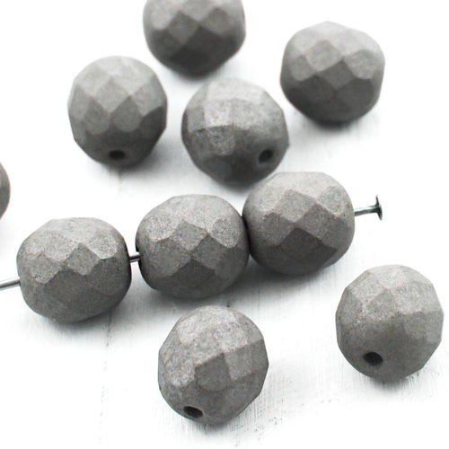 20pcs asphalte gris soie mat ronde à facettes feu poli entretoise de verre tchèque perles de 8mm sku-38581