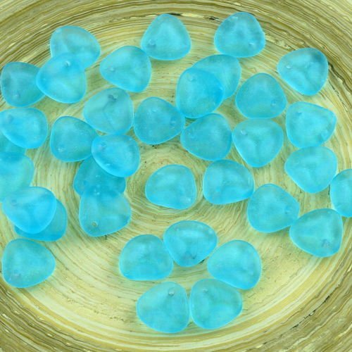 50pcs mat aqua bleu tchèque de pétale de rose perles de verre fleur plat de de 8mm x 7mm sku-28471