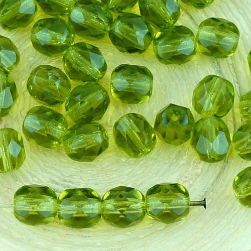 40pcs cristal d'olive olivine vert clair ronde à facettes feu poli entretoise de verre tchèque perle sku-34589