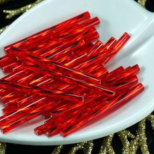 50pcs x 30mm extra longue rouge argent bordée enrouler autour du verre tchèque perles de bugle preci sku-21277