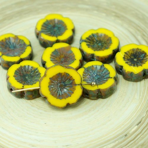 6pcs rustique picasso jaune brun tchèque verre plat sculpté à la table de coupe fleur hawaïenne perl sku-26960