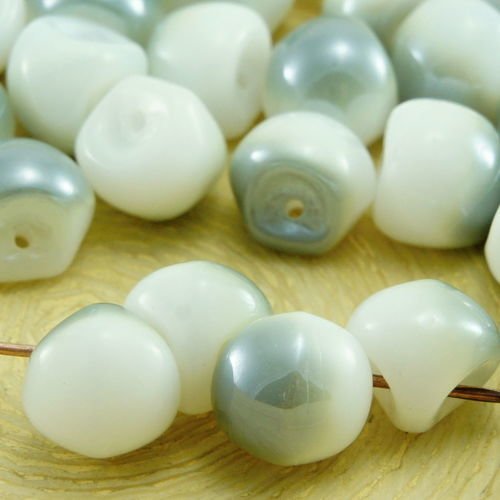12pcs blanc opaque silver lustre demi-gros champignon bouton de verre tchèque perles de 9mm x 8mm sku-32144