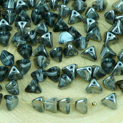 50pcs crystal dark silver de la moitié de grand demi-pincée triangle entretoise tchèque perles de ve sku-32175