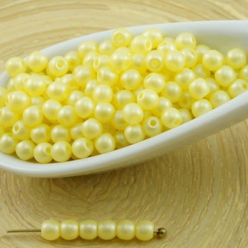 100pcs nacré jaune cotton candy ronde verre tchèque perles de petite entretoise de graines de rocail sku-31680