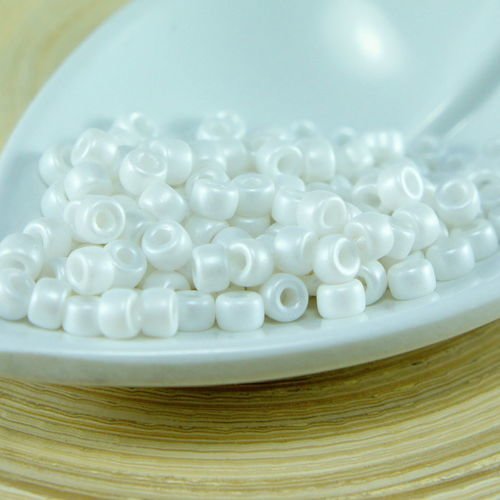 10g pearl shine blanc matubo 6/0 tchèque en verre grand trou perles de rocaille entretoise sku-26558