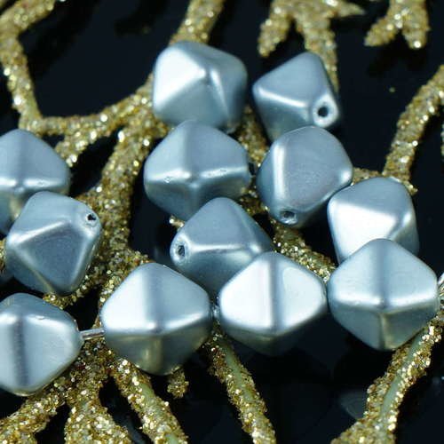 Matte silver perles tchèques en verre à facettes bicone pyramide écarteur 8mm x 6mm 20pcs sku-18447