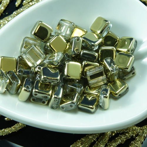 40pcs crystal amber gold metallic de la moitié tchèque tuile de deux 2 dans le trou carré de perles  sku-26242
