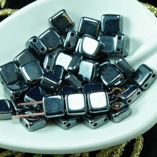 40pcs hématite argent lustre tchèque tuile de deux 2 dans le trou carré de perles de verre plat 6mm sku-26229