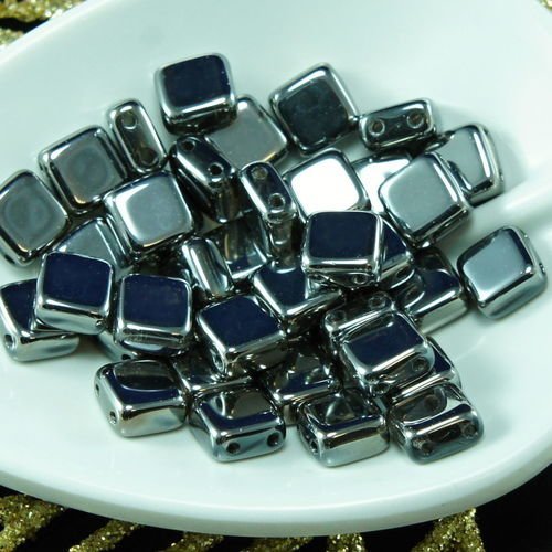 40pcs metallic dark chrome argent plein tchèque tuile de deux 2 dans le trou carré de perles de verr sku-26233