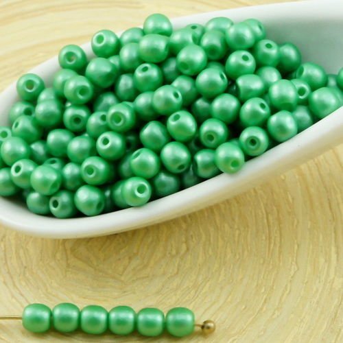 100pcs perles brillent vert ronde verre tchèque de petite entretoise de graines de rocailles 3mm sku-31695