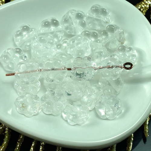Claire en cristal tchèque de verre plat fleur de perles de 8 mm x 4 mm 30pcs sku-21418