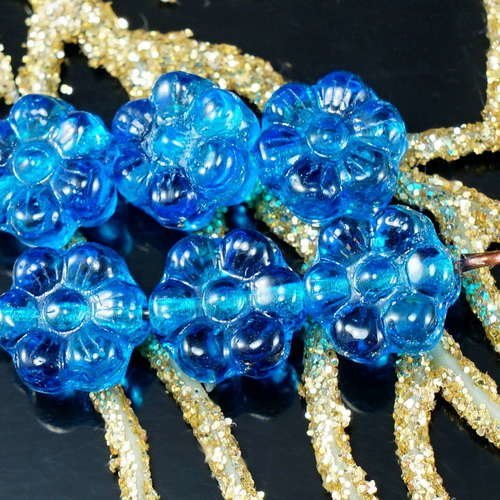 Bleu saphir verre tchèque plat fleur de perles de bohème 8mm 30pcs sku-21327