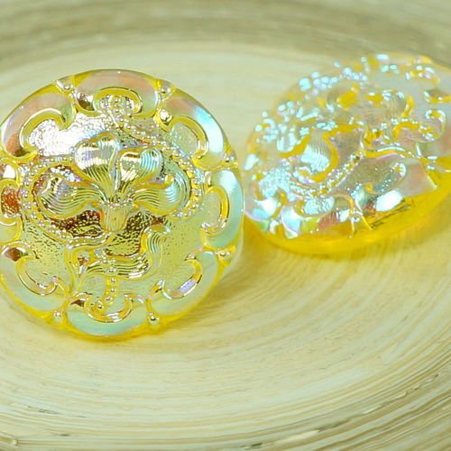 1pc cristal jaune ab fleur à la main le verre tchèque bouton taille 10 22 5 mm sku-26904