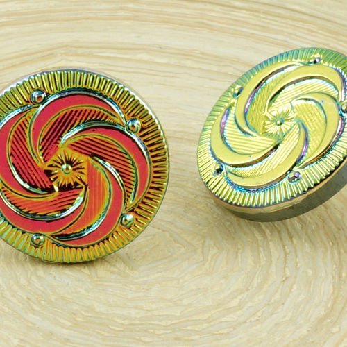1pc main tchèque bouton de verre vitrail medium vert fleur en spirale taille 6 15 5 mm sku-37648