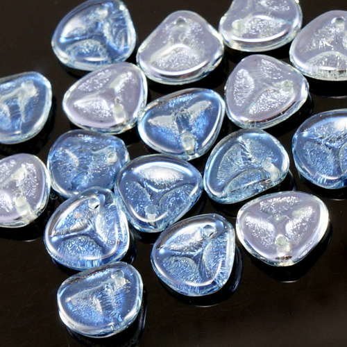 50pcs crystal lagoon bleu clair verre tchèque de pétale de rose perles pressées à plat fleur de 7mm  sku-19211