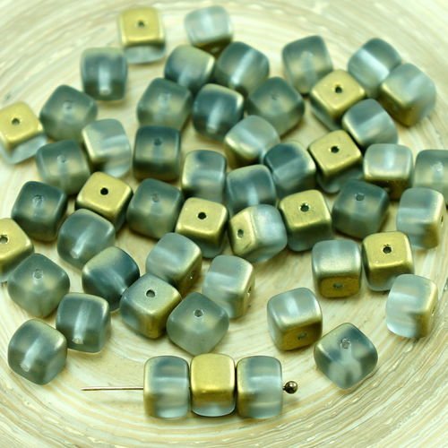 24pcs mat dépoli cristal d'or de la moitié tchèque cube de verre perles d'entretoise de 5mm x 7mm sku-27403