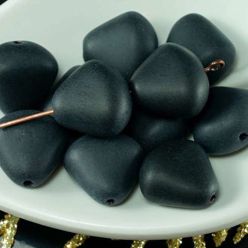 Grand noir mat verre tchèque plat en forme de larme bell perles 13mm x 10pcs sku-21459