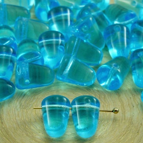 14pcs cristal aigue-marine bleu clair cône de bonbon pointes crampons gum drop tchèque perles de ver sku-33549