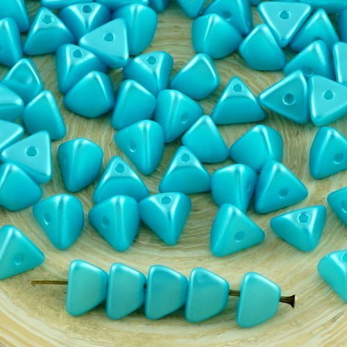 50pcs pastel bleu aqua turquoise perle de verre tchèque grand demi-pincée triangle entretoise de per sku-31290