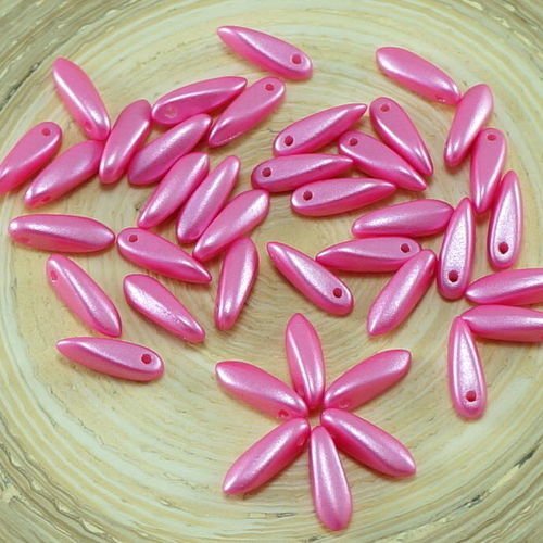 50pcs petite perle briller la lumière valentine rose verre tchèque poignard de perles de feuille de  sku-26919
