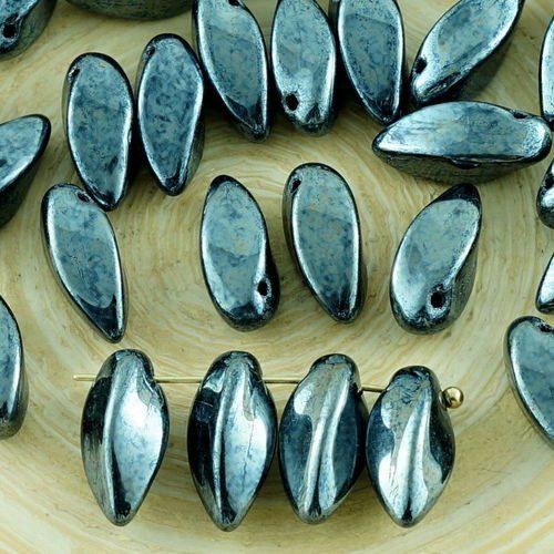 24pcs metallic argent noir lustre de pétale de fleur torsadée poignard verre tchèque perles de 6mm x sku-31026