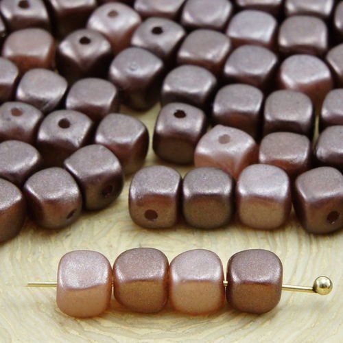 60pcs brun chocolat à l'imitation de perles de petit cube carré arrondi bord de l'entretoise en verr sku-32935
