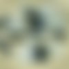 30pcs noir argent demi-verre tchèque poignard perles de plat de feuille d'halloween 5mm x 16mm sku-28923