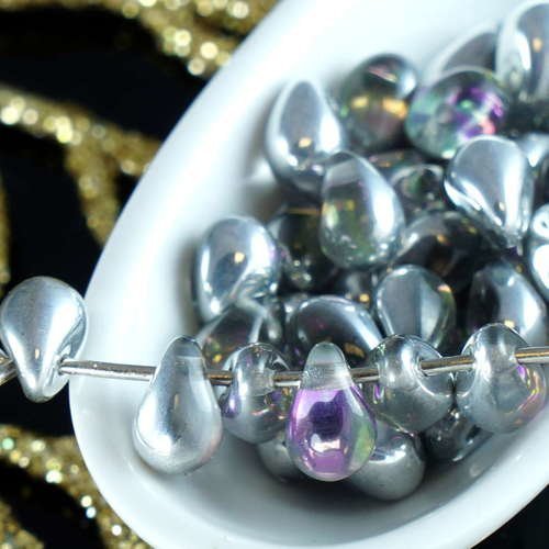 40pcs argent cristal pourpre demi-verre tchèque petite larme perles de 4 mm x 6 mm sku-19242