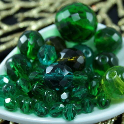 Mélange vert clair tchèque facettes feu poli ronde perles de verre 18mm 20g environ 23pcs sku-18205