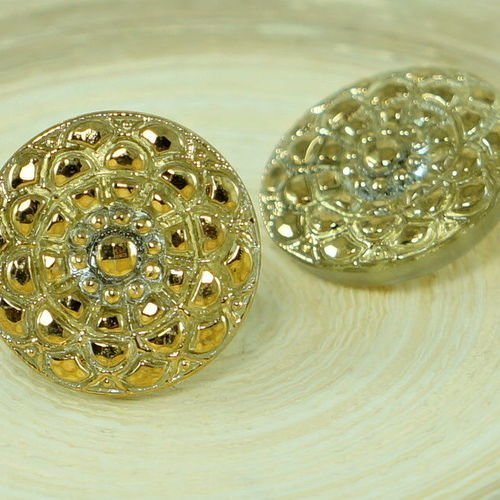1pc cristal fleur en or à la main le verre tchèque bouton taille 8 18mm sku-26909