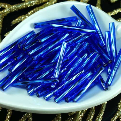 80pcs x 20mm extra longue bleu argent bordée enrouler autour du verre tchèque perles de bugle precio sku-21297