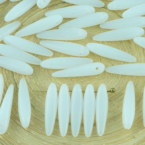 30pcs blanc opale et de la mer de lune preciosa épine poignard plat de feuilles de verre tchèque per sku-32294