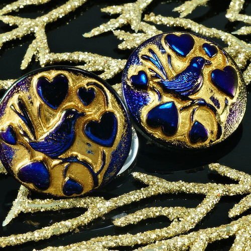 1pc main tchèque bouton de verre foncé brillant bleu mat oiseau d'or coeur saint-valentin l'amour de sku-26036