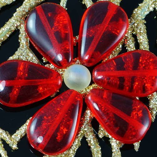 Grand clair rouge verre tchèque plat en forme de larme perles de pétale de fleur de 16mm x 11 mm 10p sku-18448