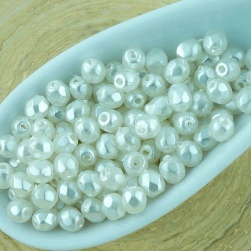 100pcs blanche-neige imitation de perles rondes à facettes feu poli petite entretoise de verre tchèq sku-33066
