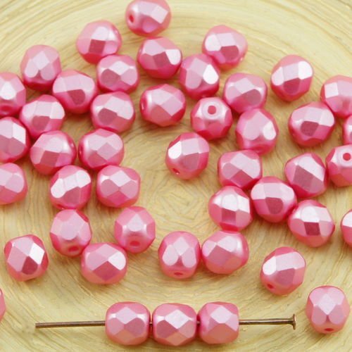 40pcs pastel perle valentine rose verre tchèque ronde à facettes feu poli perles de 6mm sku-31598