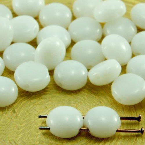30pcs blanc albâtre opale preciosa bonbons ronds en forme de dôme 2 deux trou de la pièce de tissage sku-33583