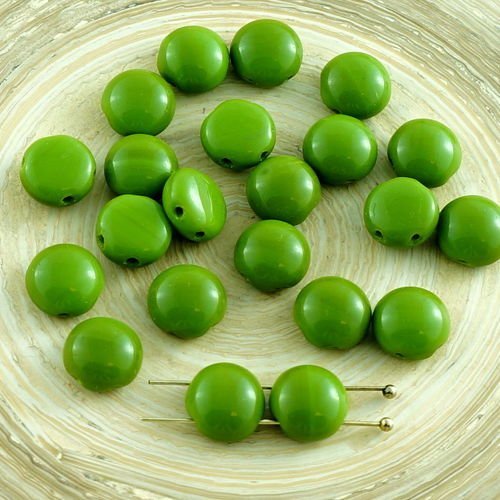 30pcs bonbons opaque vert olive ronde en forme de dôme 2 deux trous de tissage de verre tchèque perl sku-30218