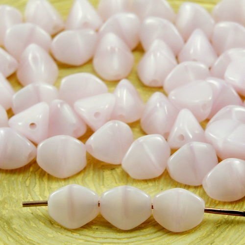 50pcs lumière valentine satin rose opale grosse pincée bicone facettes en verre tchèque perles d'ent sku-32032