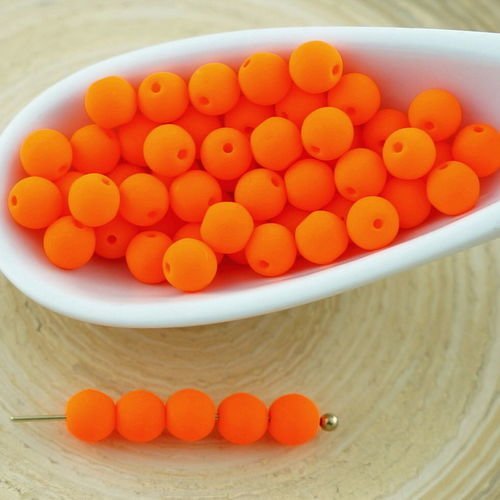 100pcs uv active neon orange mat halloween ronde verre tchèque perles de petite entretoise de 4mm sku-28999