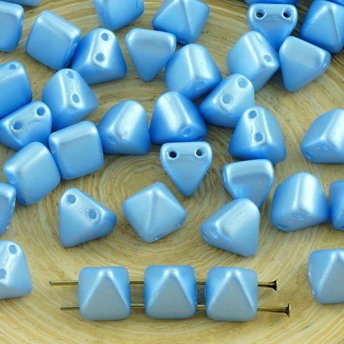 16pcs de perles pastel lumière bleu saphir petite pyramide goujon 2 deux trou de verre tchèque de 6m sku-31325