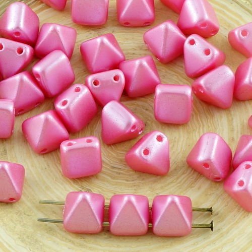 16pcs de perles pastel valentine rose petite pyramide goujon 2 deux trou de verre tchèque de 6mm x 6 sku-31329