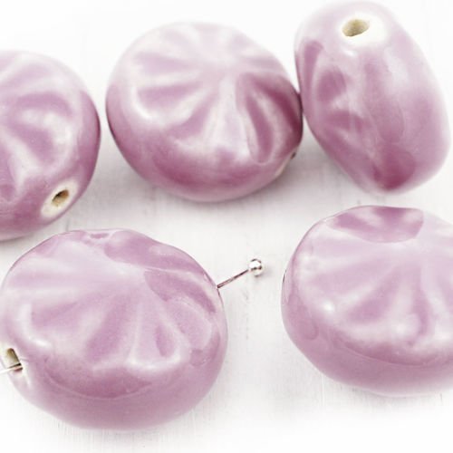2pcs violet blanc de grandes fleurs plates pièce ronde bobo céramique de porcelaine émail perles 22m sku-38972