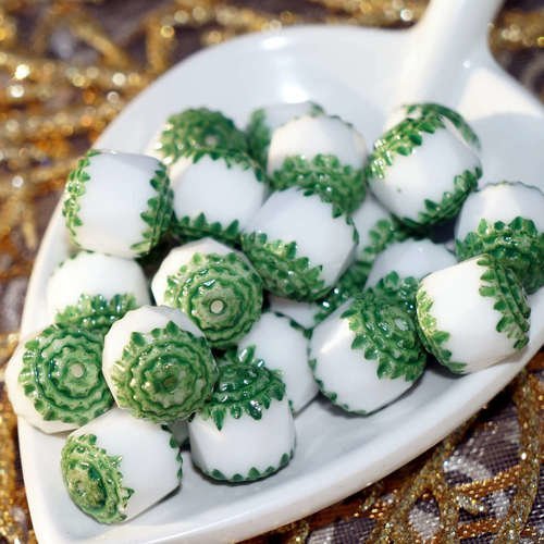Blanc vert tchèque de la cathédrale de perles blanches en verre en rondes en de bohème les de 10mm 1 sku-16414
