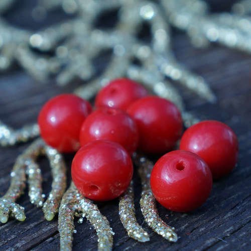 Opaque rouge foncé en verre tchèque perles rondes en rouges de la perle de la collection printemps-é sku-17397