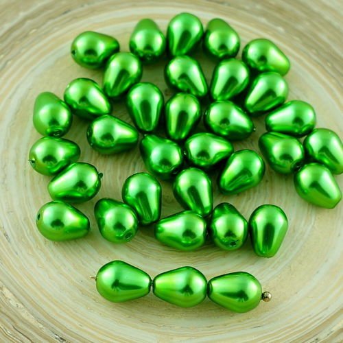 40pcs vert imitation de perles en forme de larme verre tchèque en de de 8mm x 6mm sku-29165